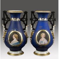 Pair of Elizabethan vases, S. XIX. · Ref.: ID.350