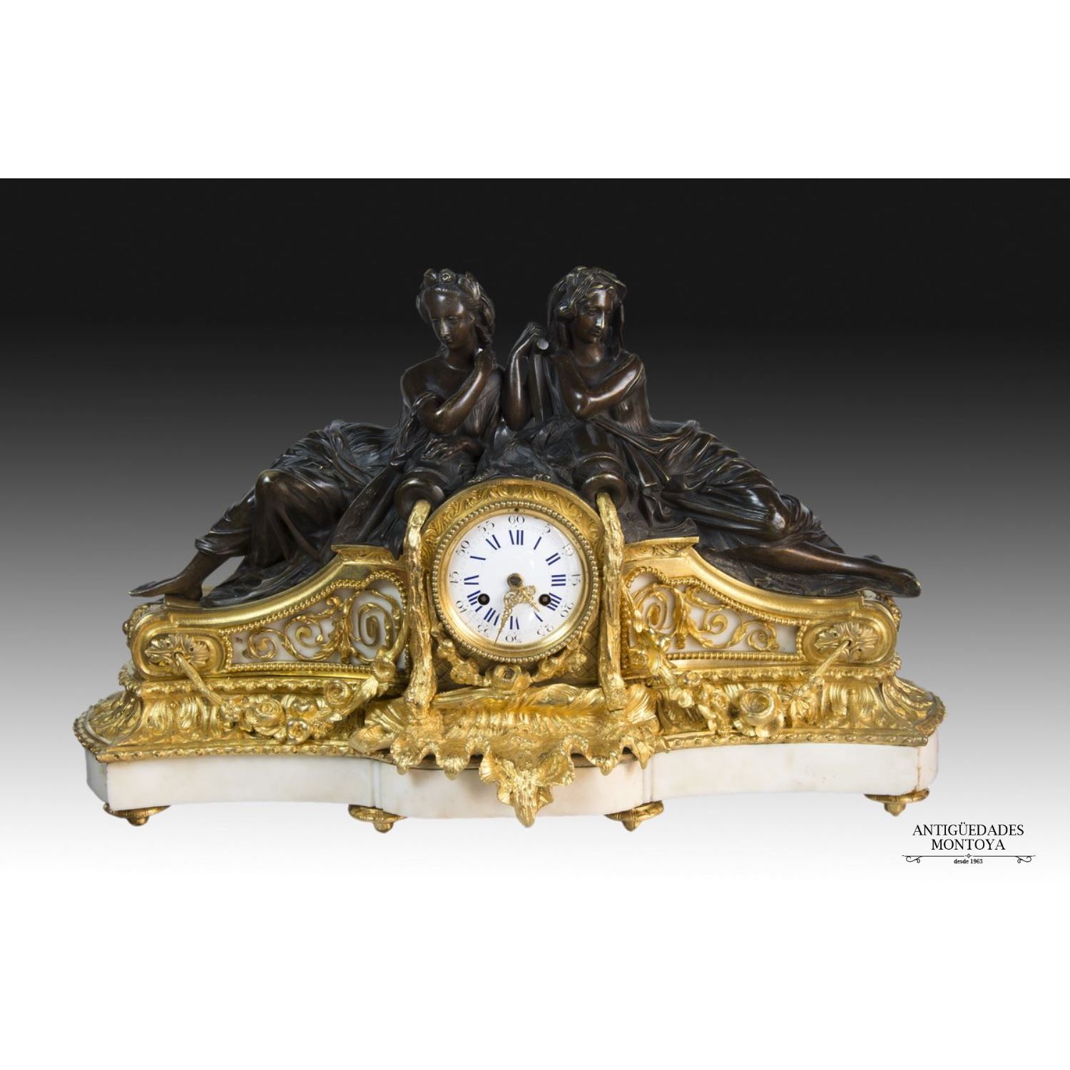 Reloj de sobremesa, estilo Luis XVI, Francia, S. XIX.