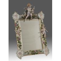 Porcelain frame, Meissen S. XIX · Ref.: ID.478