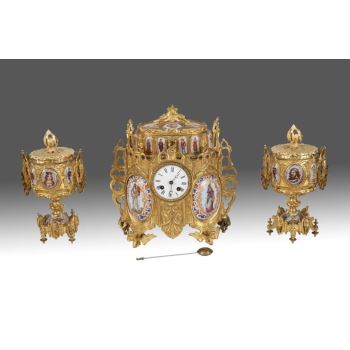 Reloj de sobremesa austriaco con guarnición, S. XI... · ref.: ID.485