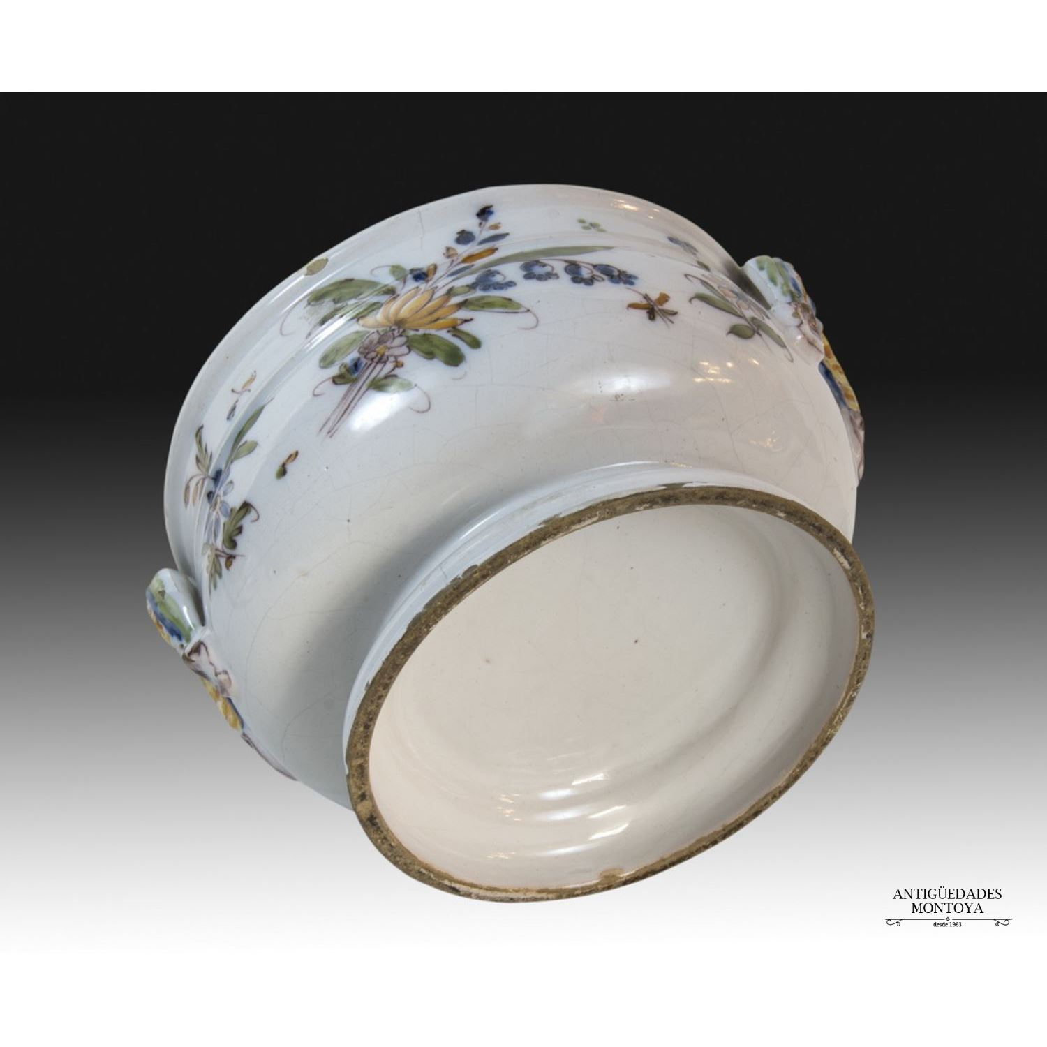 Sopera en cerámica de Talavera, S. XIX.