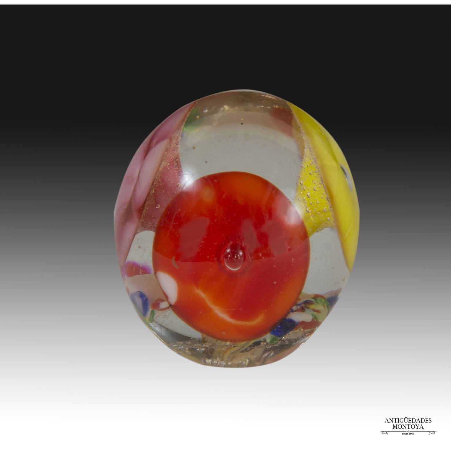 Colored paperweight