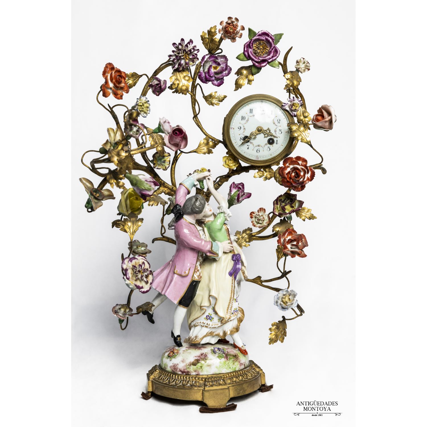 Reloj de bronce y Porcelana meissen