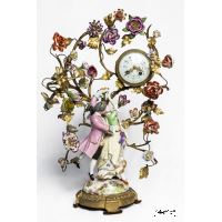 Reloj de bronce y Porcelana meissen · Ref.: AM-0002499